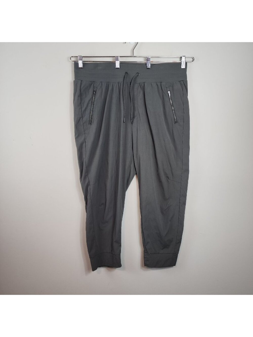 Athleta Trekkie North Jogger Pants Women sz 18  Hiking Stretch Zip Pockets